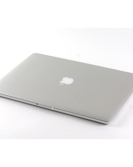 Macbook-Pro-15-Retina-Fermé